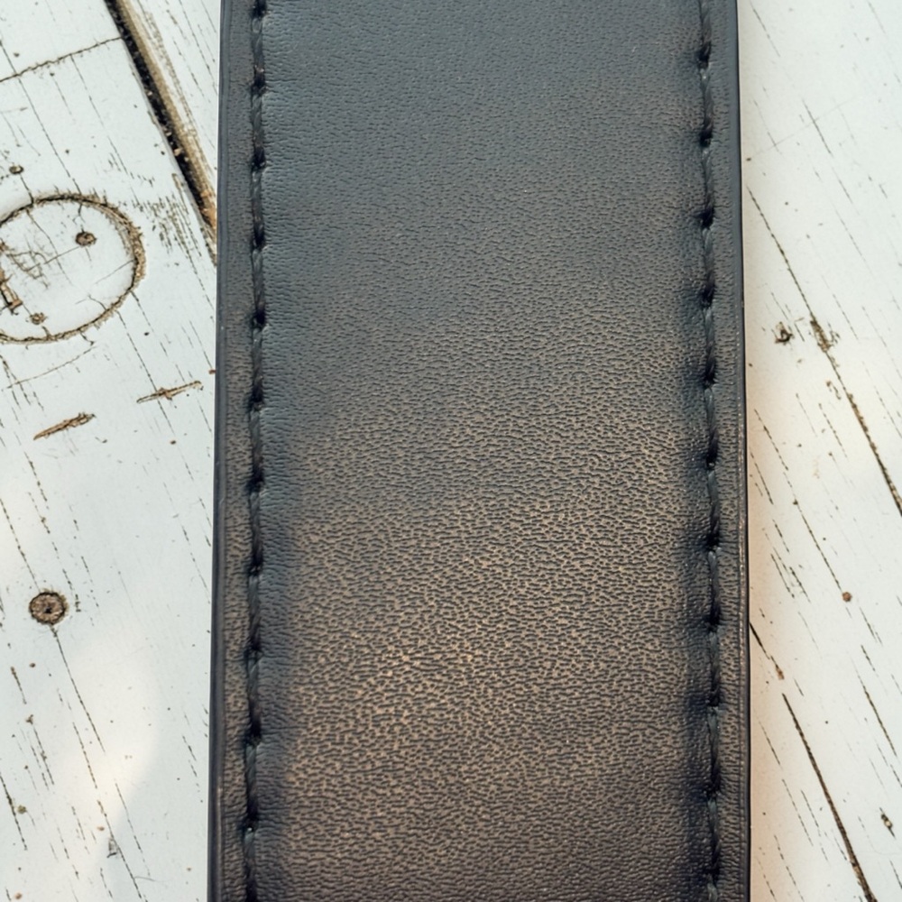Vintage Gucci GG Logo Belt Black Leather Gold Buckle Size 95/38 Italy - Picture 8 of 15